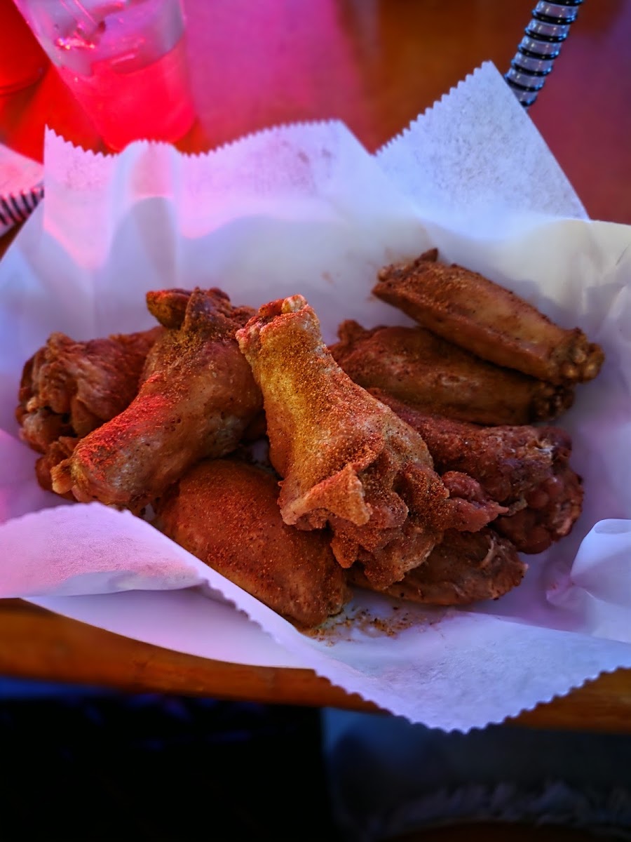 Lisa's Restaurant And Lounge-3